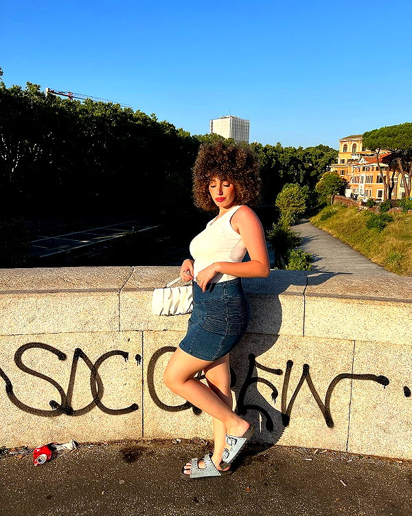 sonia.v._ instagram image archive image