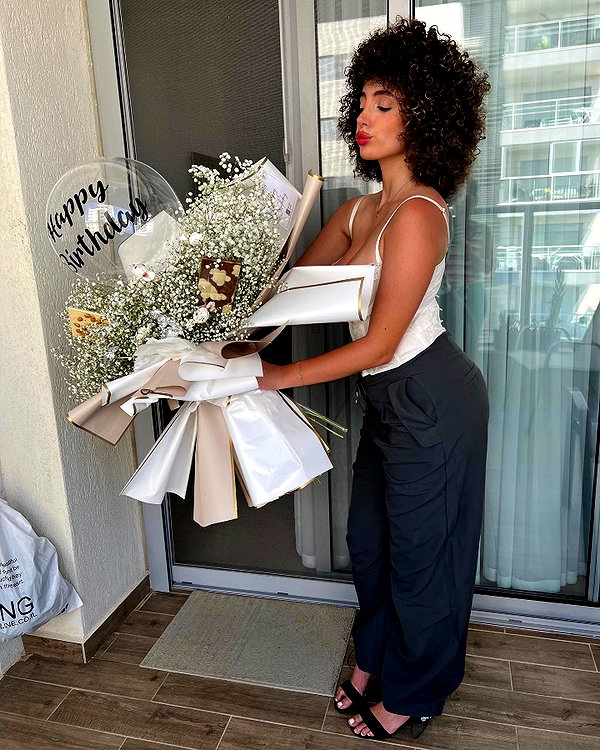 sonia.v._ instagram image archive image