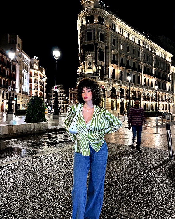 sonia.v._ instagram image archive image