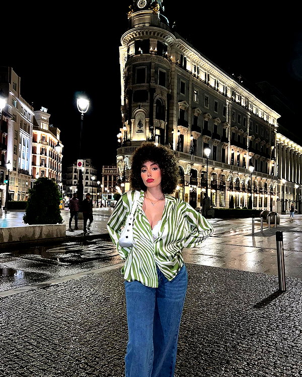 sonia.v._ instagram image archive image