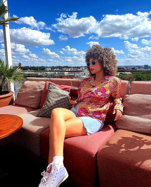 sonia.v._ instagram image archive image