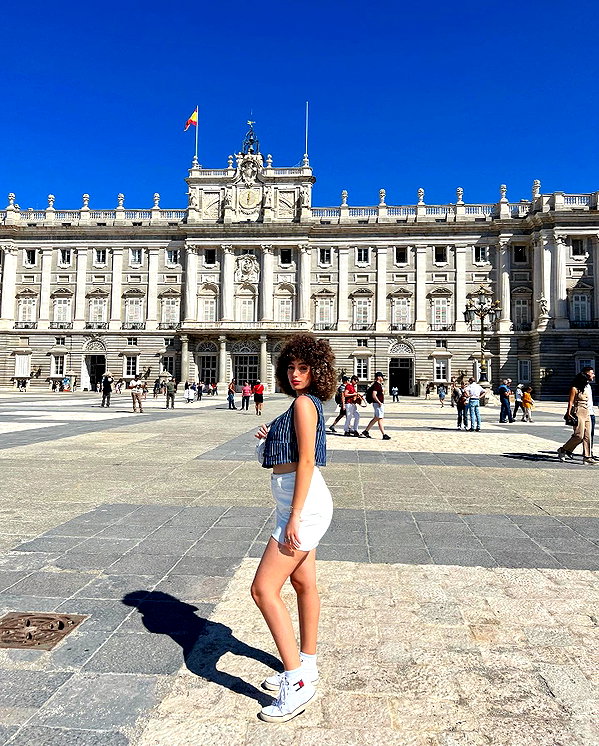 sonia.v._ instagram image archive image