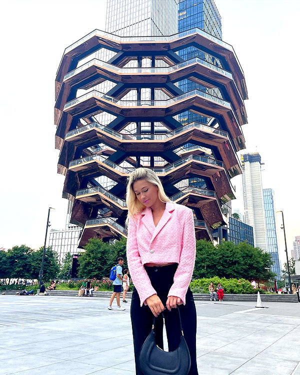 sonia_litvanchuk instagram image archive image