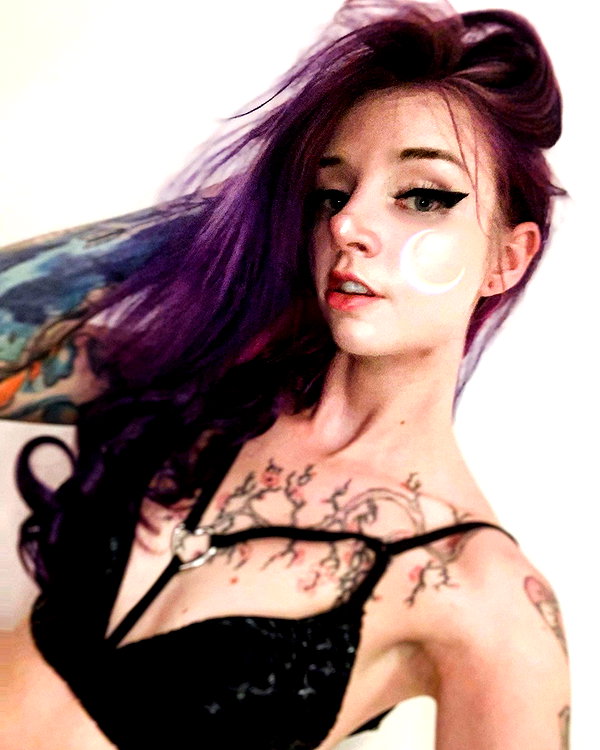 sophiisaturn instagram image archive image