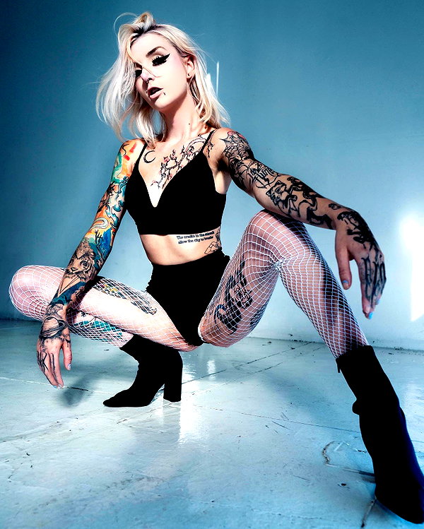 sophiisaturn instagram image archive image