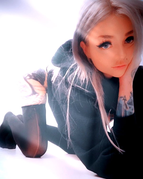 sophiisaturn instagram image archive image