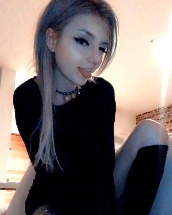 sophiisaturn instagram image archive image