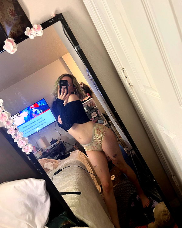 spicybunyyy_ instagram image archive image