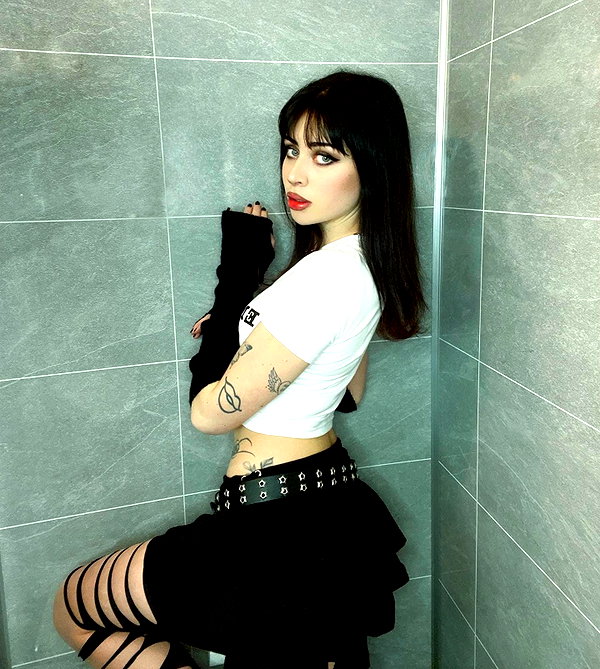 stine_stromskag instagram image archive image
