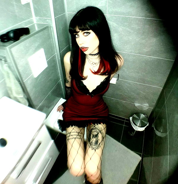 stine_stromskag instagram image archive image