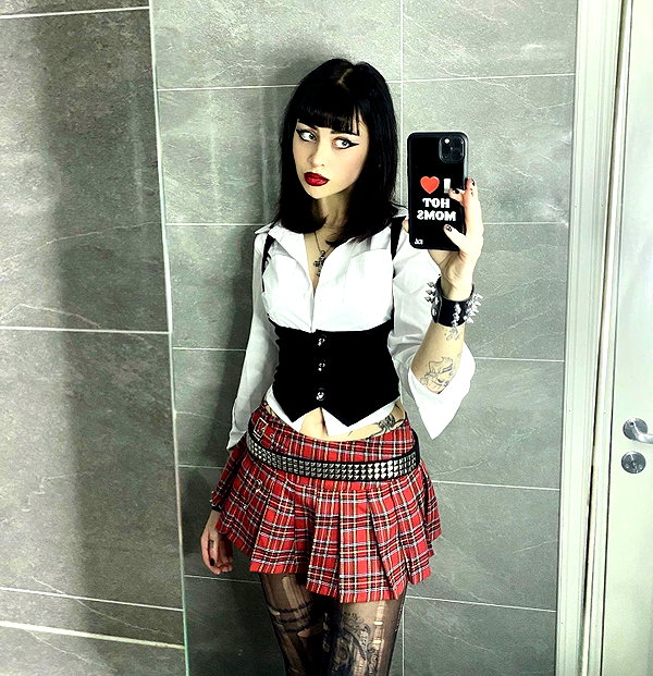 stine_stromskag instagram image archive image
