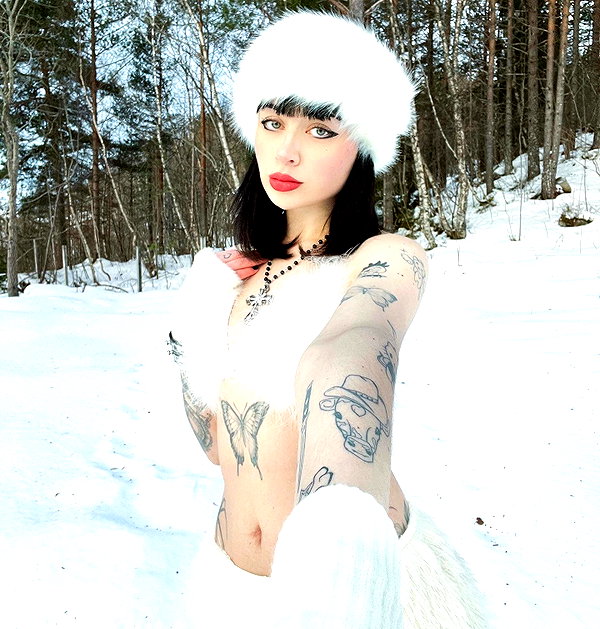 stine_stromskag instagram image archive image