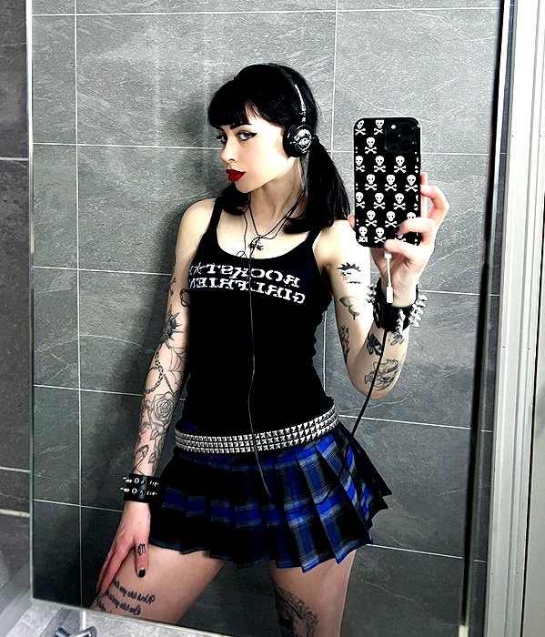 stine_stromskag instagram image archive image