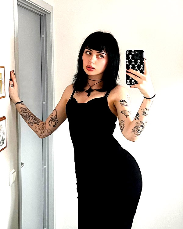 stine_stromskag instagram image archive image