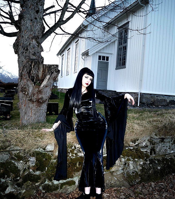 stine_stromskag instagram image archive image
