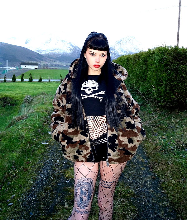 stine_stromskag instagram image archive image