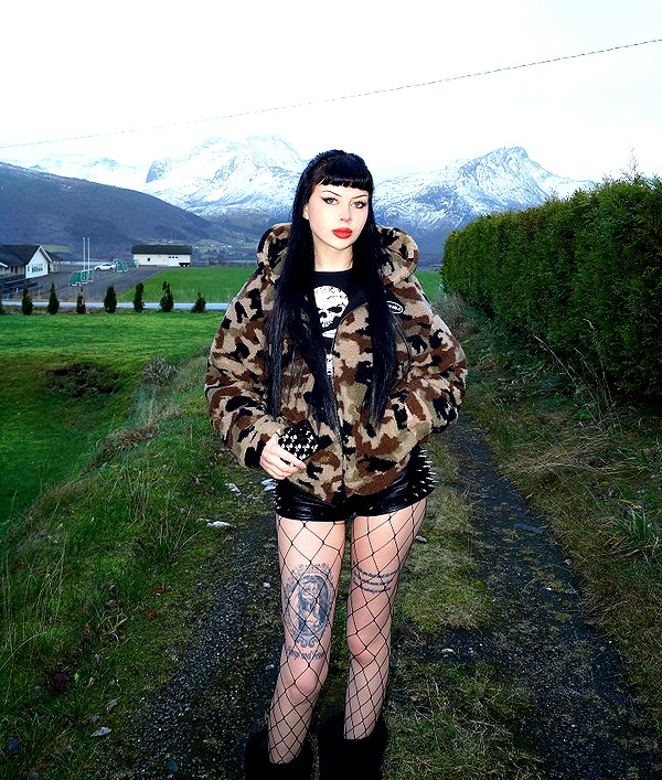 stine_stromskag instagram image archive image