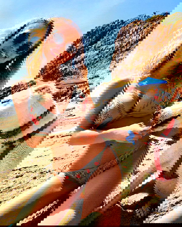 sydney_sweeney image ~ Altpins