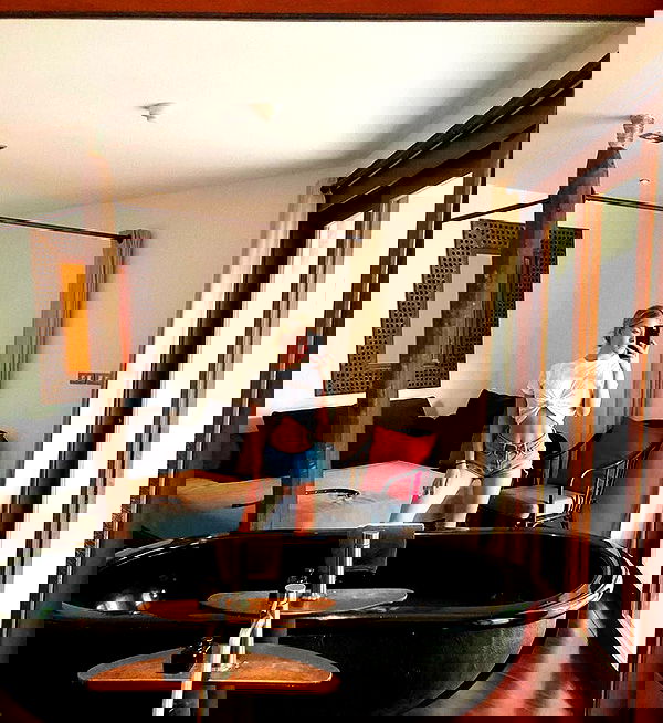 sydney_sweeney image ~ Altpins