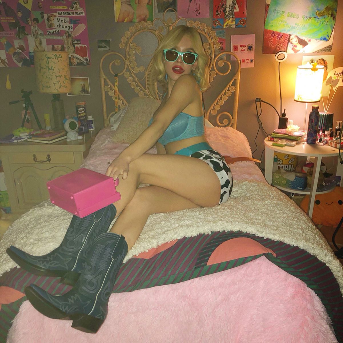 sydney_sweeney instagram image archive image