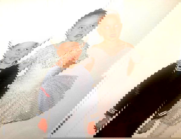 sydney_sweeney image ~ Altpins