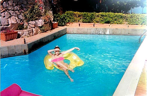 sydney_sweeney image ~ Altpins