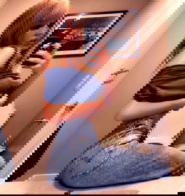 sydney_sweeney image ~ Altpins