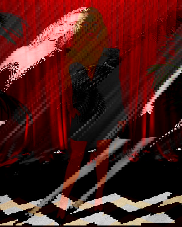 sydney_sweeney image ~ Altpins