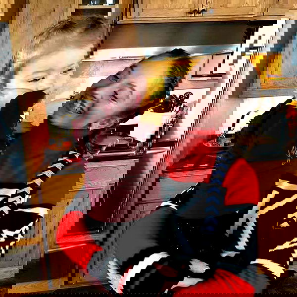 sydney_sweeney image ~ Altpins