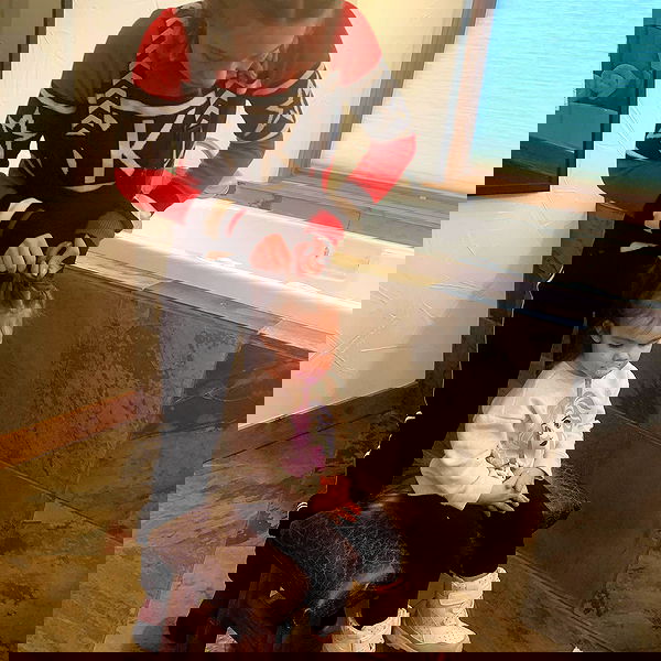 sydney_sweeney image ~ Altpins