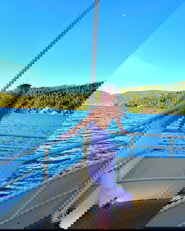 sydney_sweeney image ~ Altpins