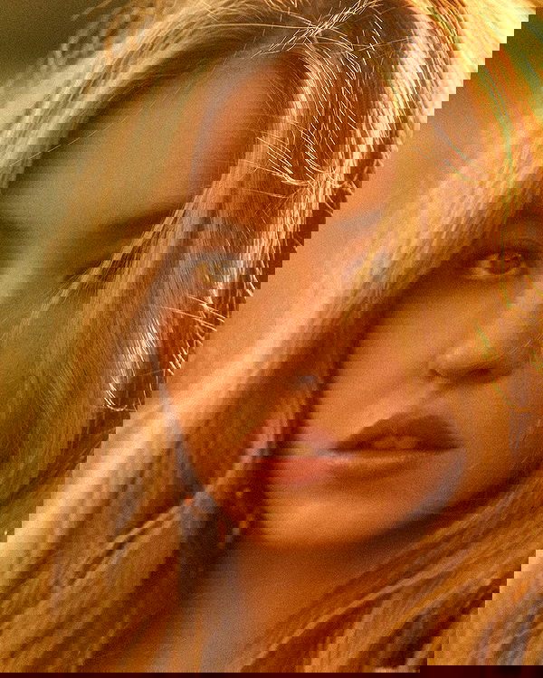 sydney_sweeney image ~ Altpins