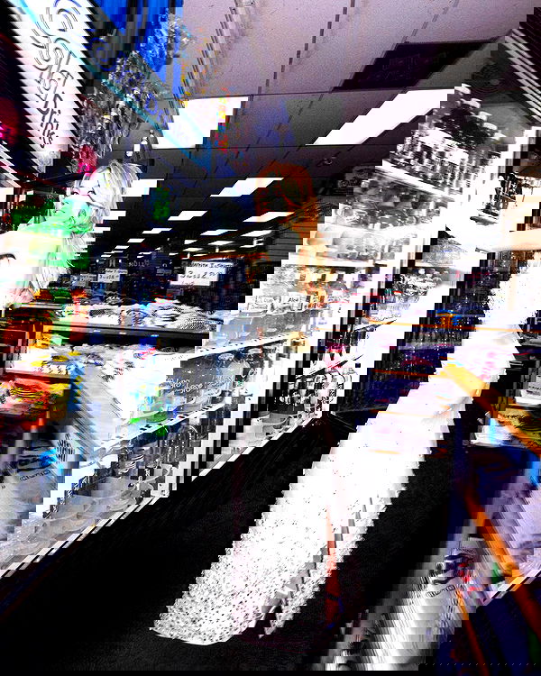 sydney_sweeney image ~ Altpins