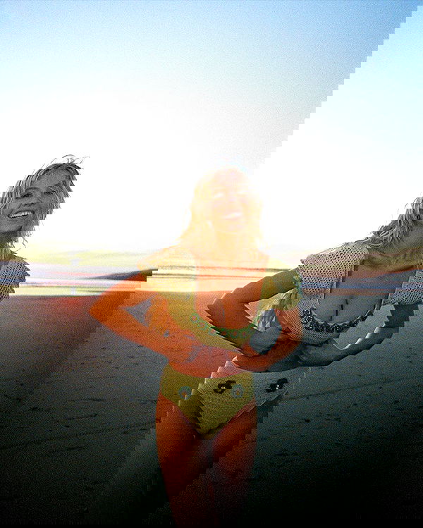 sydney_sweeney image ~ Altpins