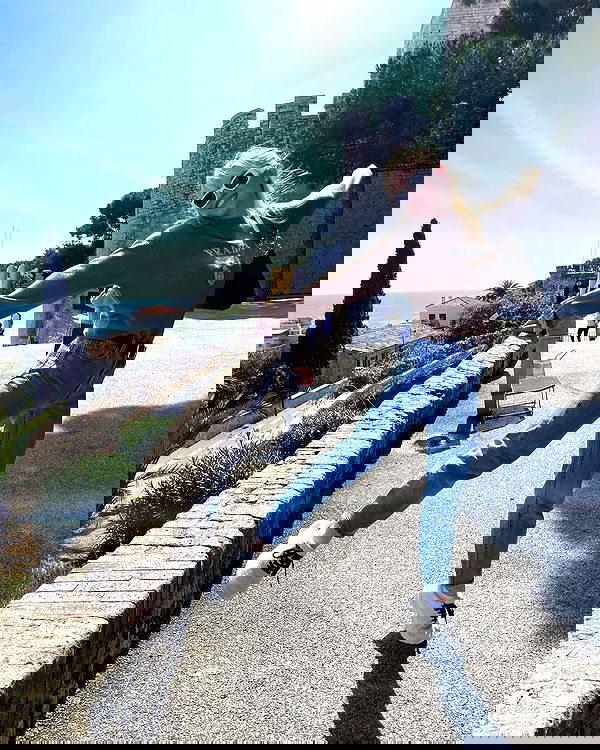 sydney_sweeney image ~ Altpins