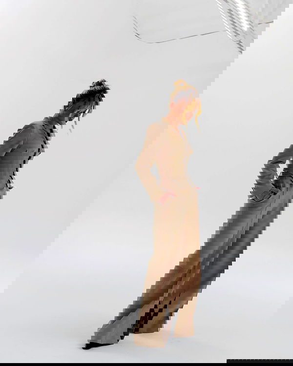 sydney_sweeney image ~ Altpins