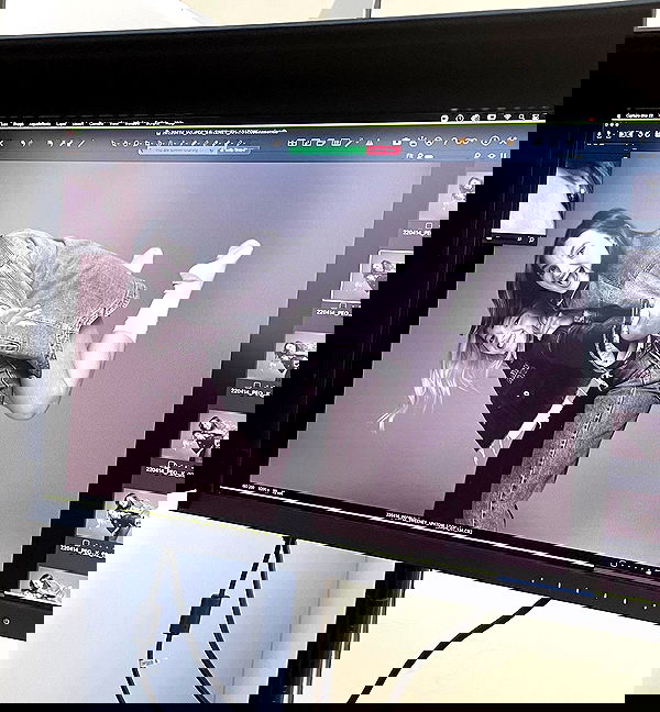 sydney_sweeney image ~ Altpins