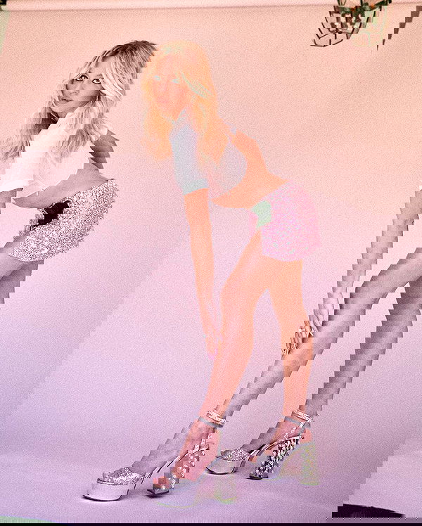 sydney_sweeney image ~ Altpins