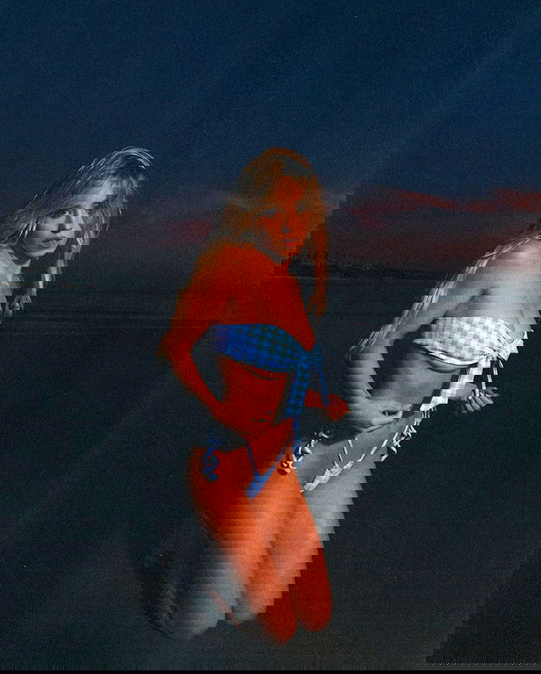 sydney_sweeney image ~ Altpins