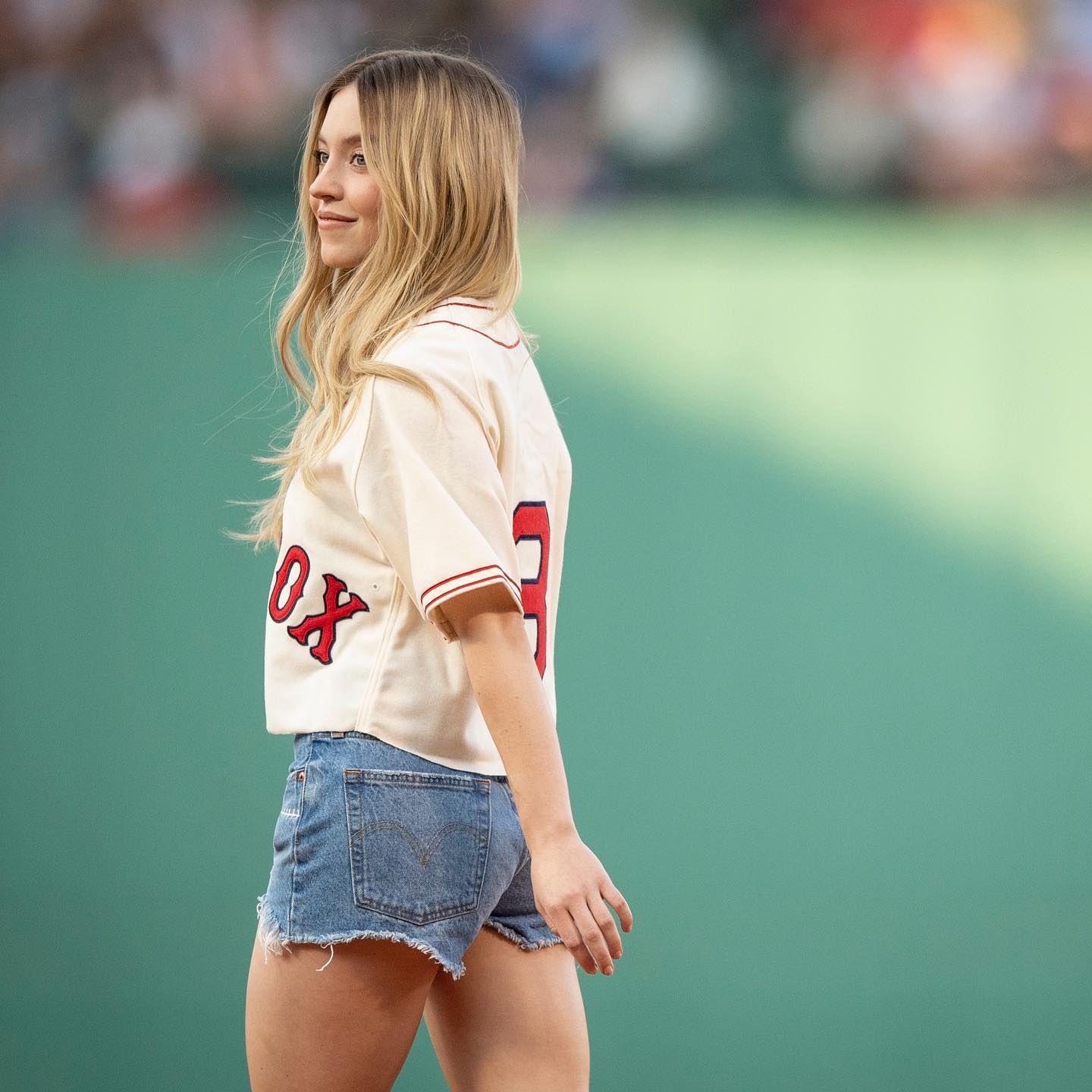 sydney_sweeney instagram image archive image