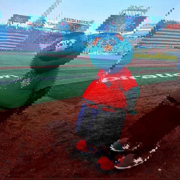 sydney_sweeney image ~ Altpins