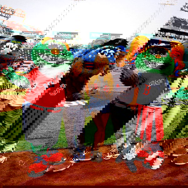 sydney_sweeney image ~ Altpins