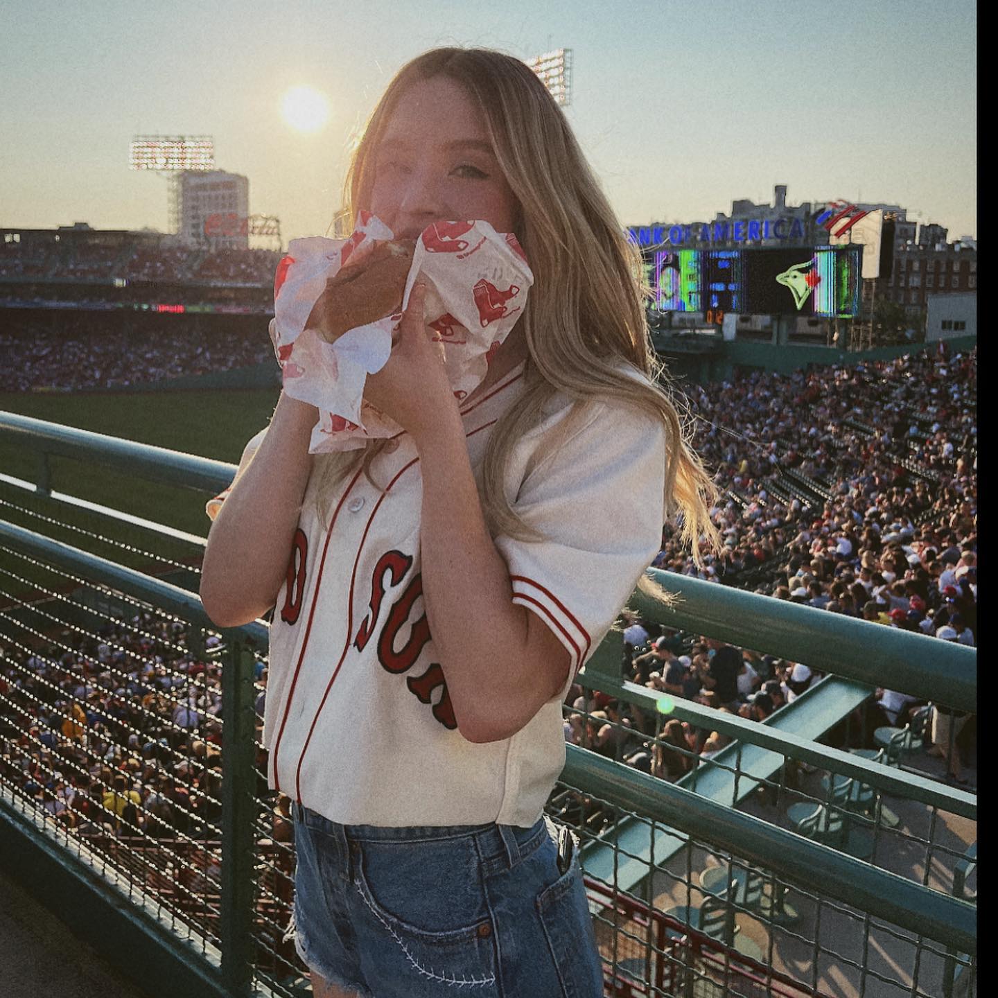 sydney_sweeney instagram image archive image