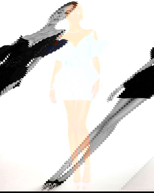 sydney_sweeney image ~ Altpins