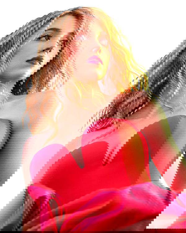 sydney_sweeney image ~ Altpins