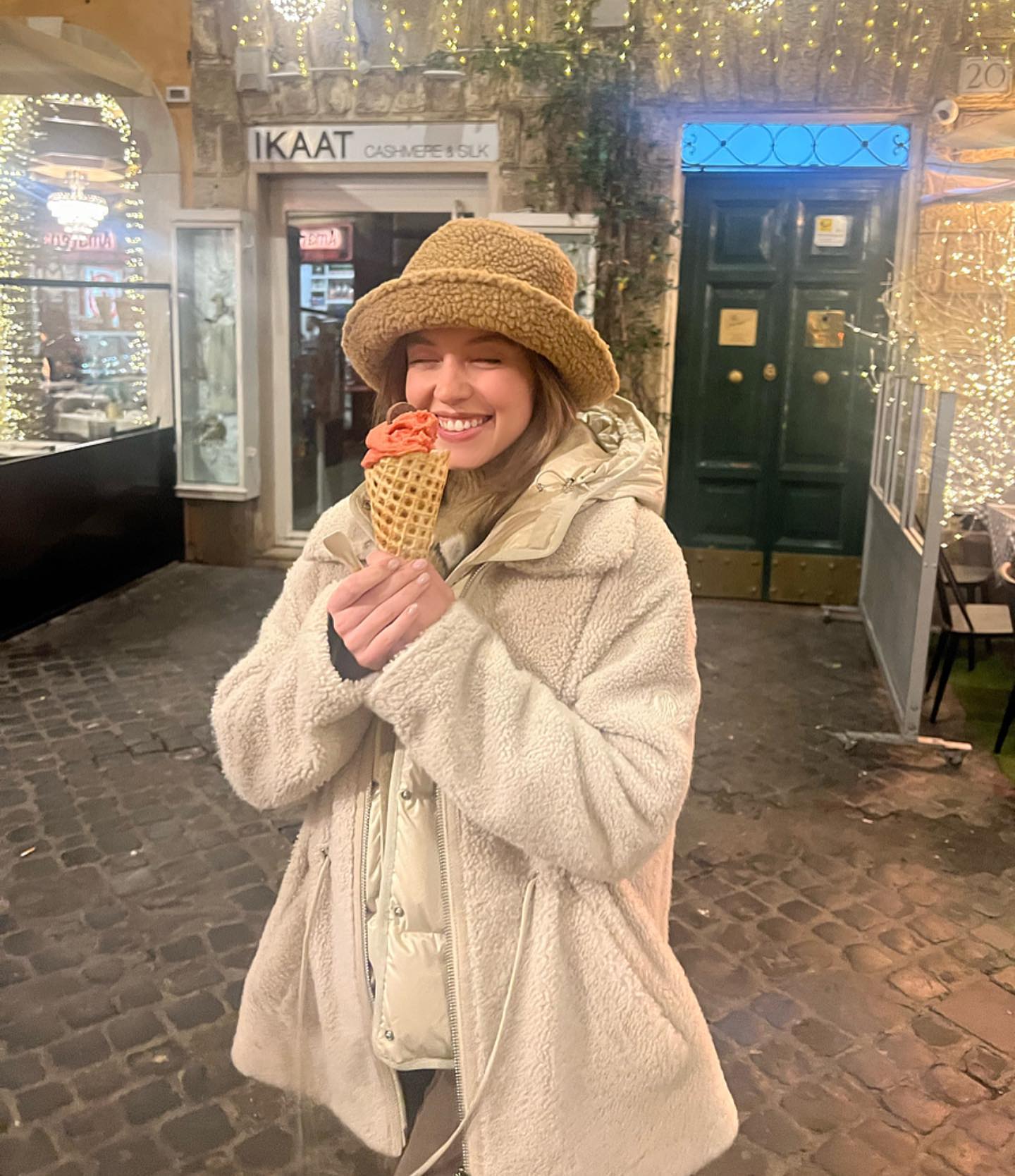 sydney_sweeney instagram image archive image