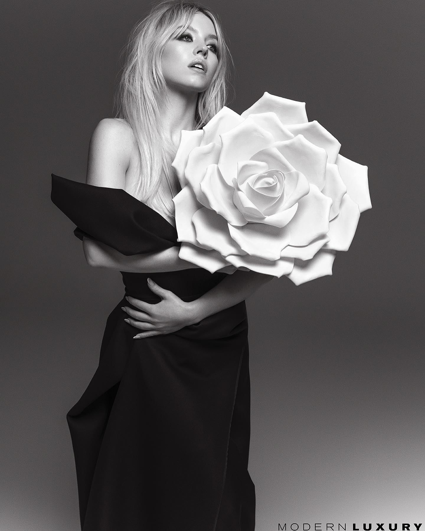 sydney_sweeney instagram image archive image