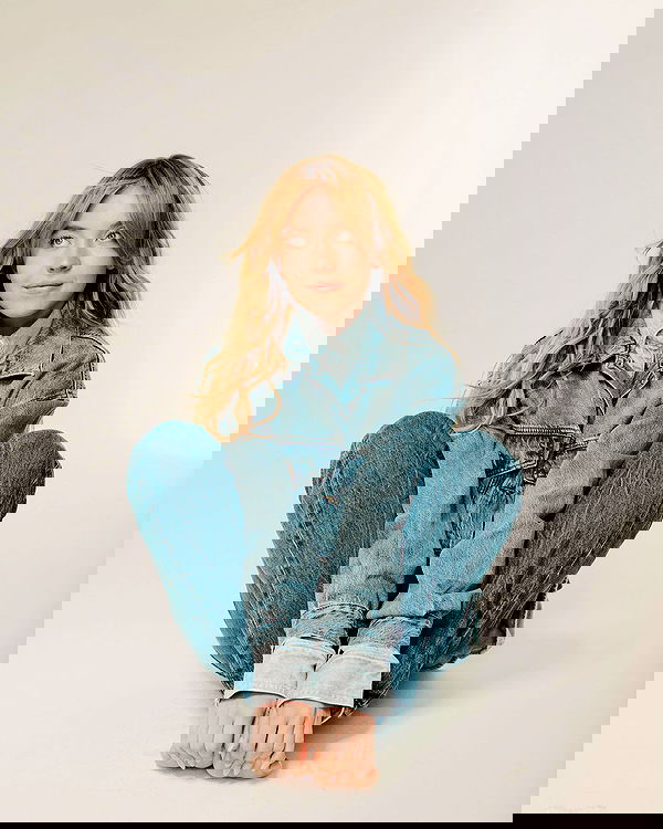 sydney_sweeney image ~ Altpins