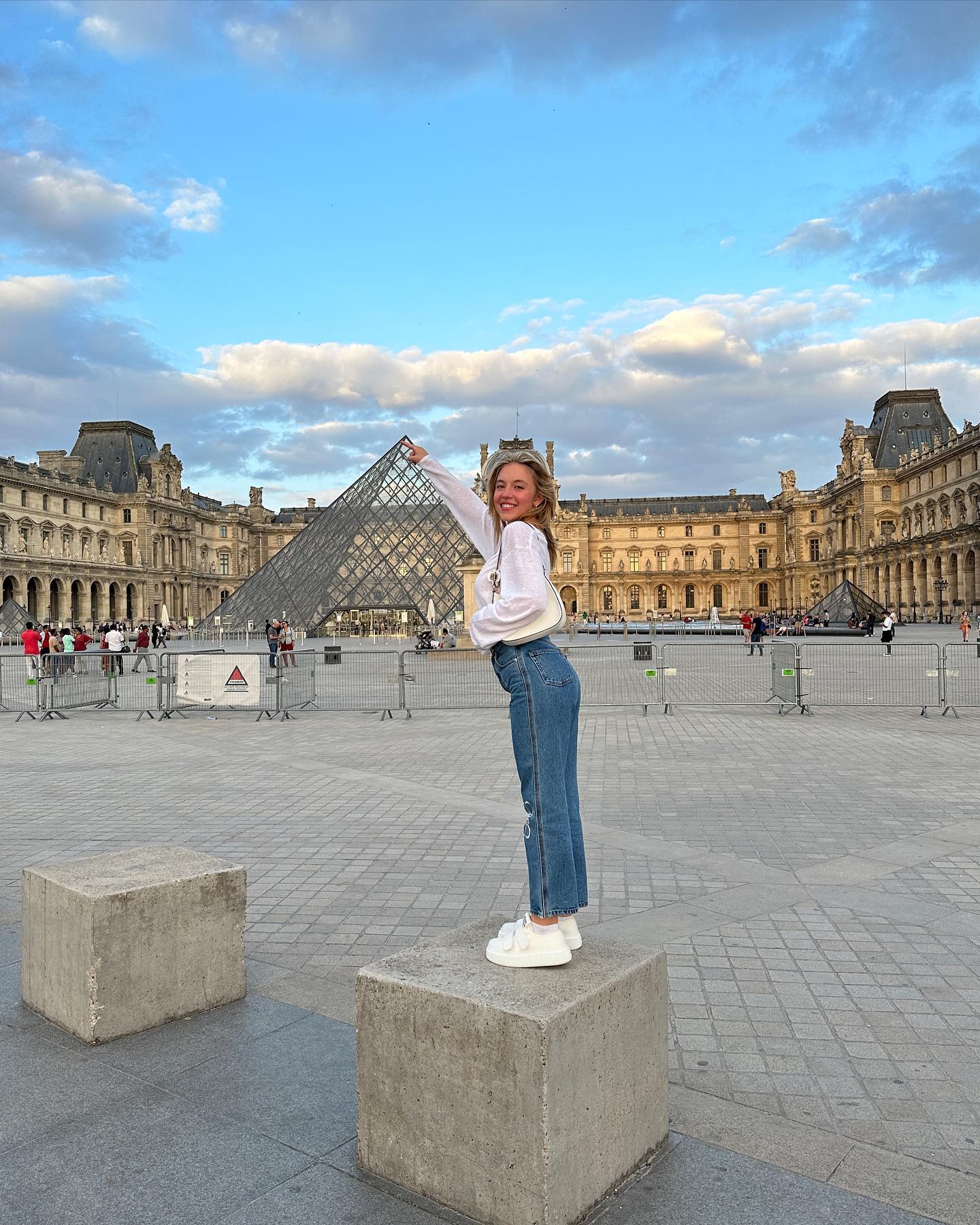 sydney_sweeney instagram image archive image