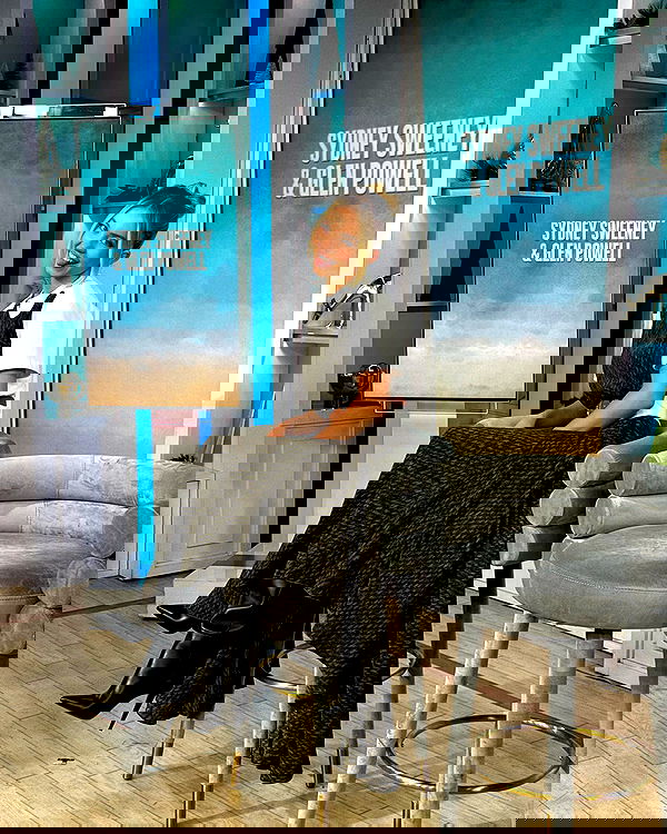 sydney_sweeney image ~ Altpins